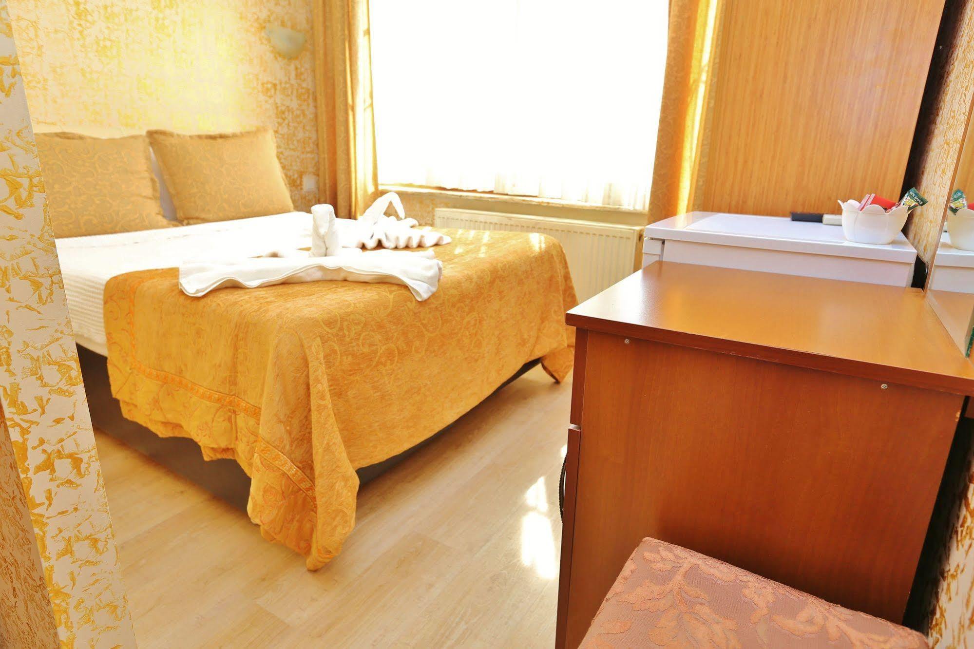 Camelot Apartment อิสตันบูล ภายนอก รูปภาพ