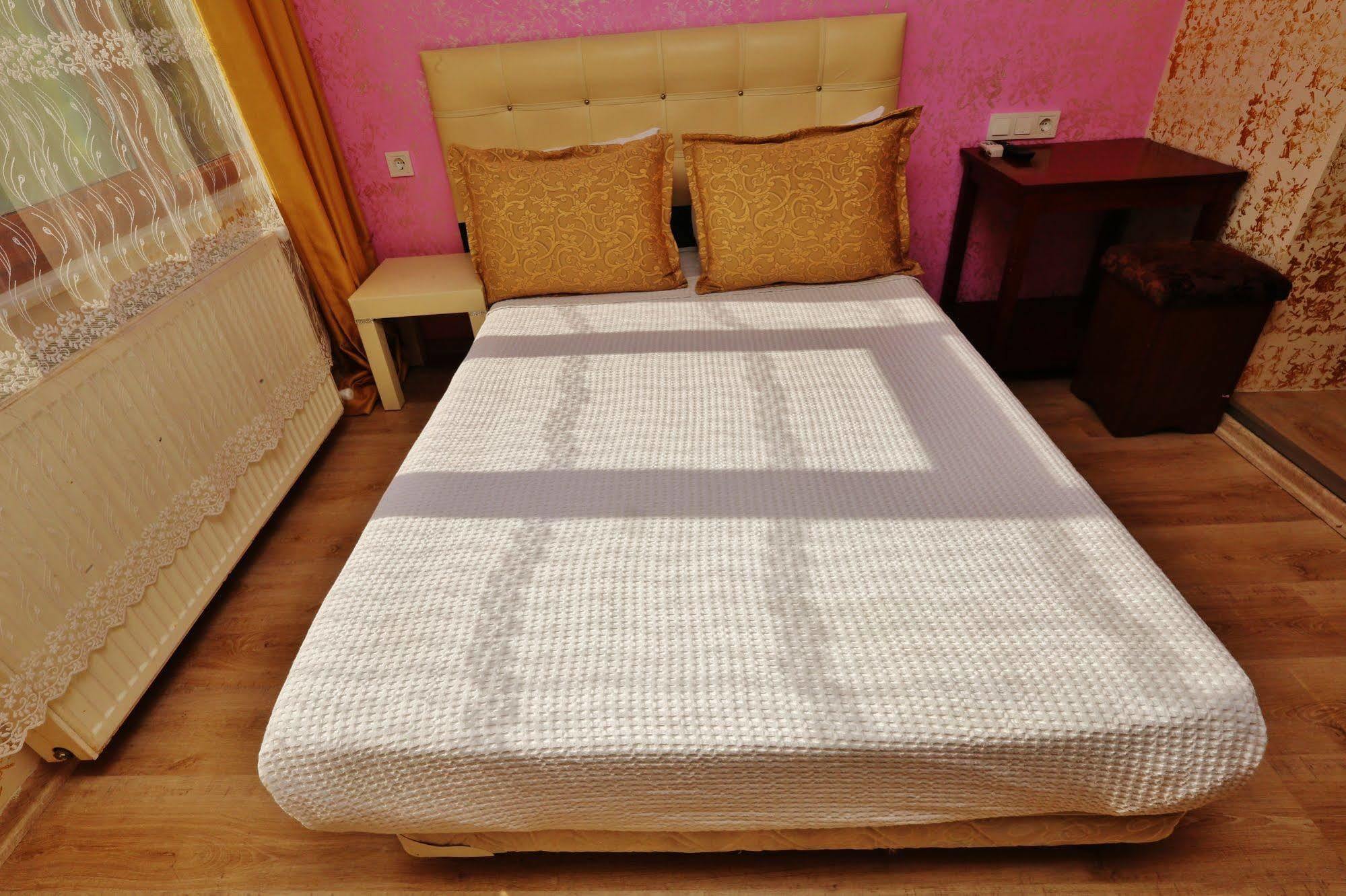 Camelot Apartment อิสตันบูล ภายนอก รูปภาพ