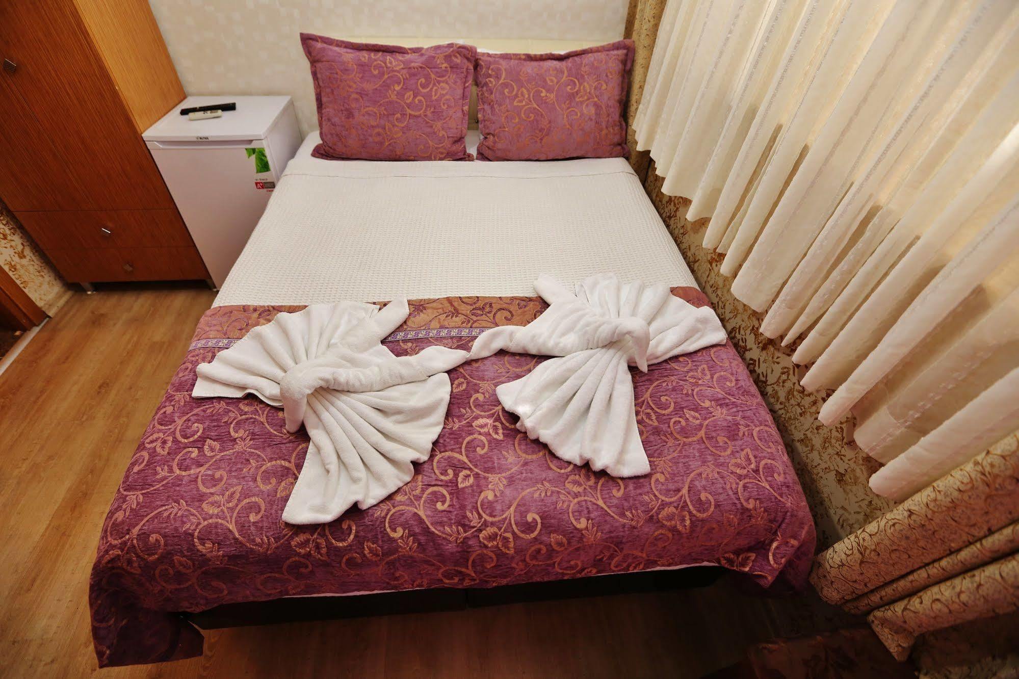 Camelot Apartment อิสตันบูล ภายนอก รูปภาพ