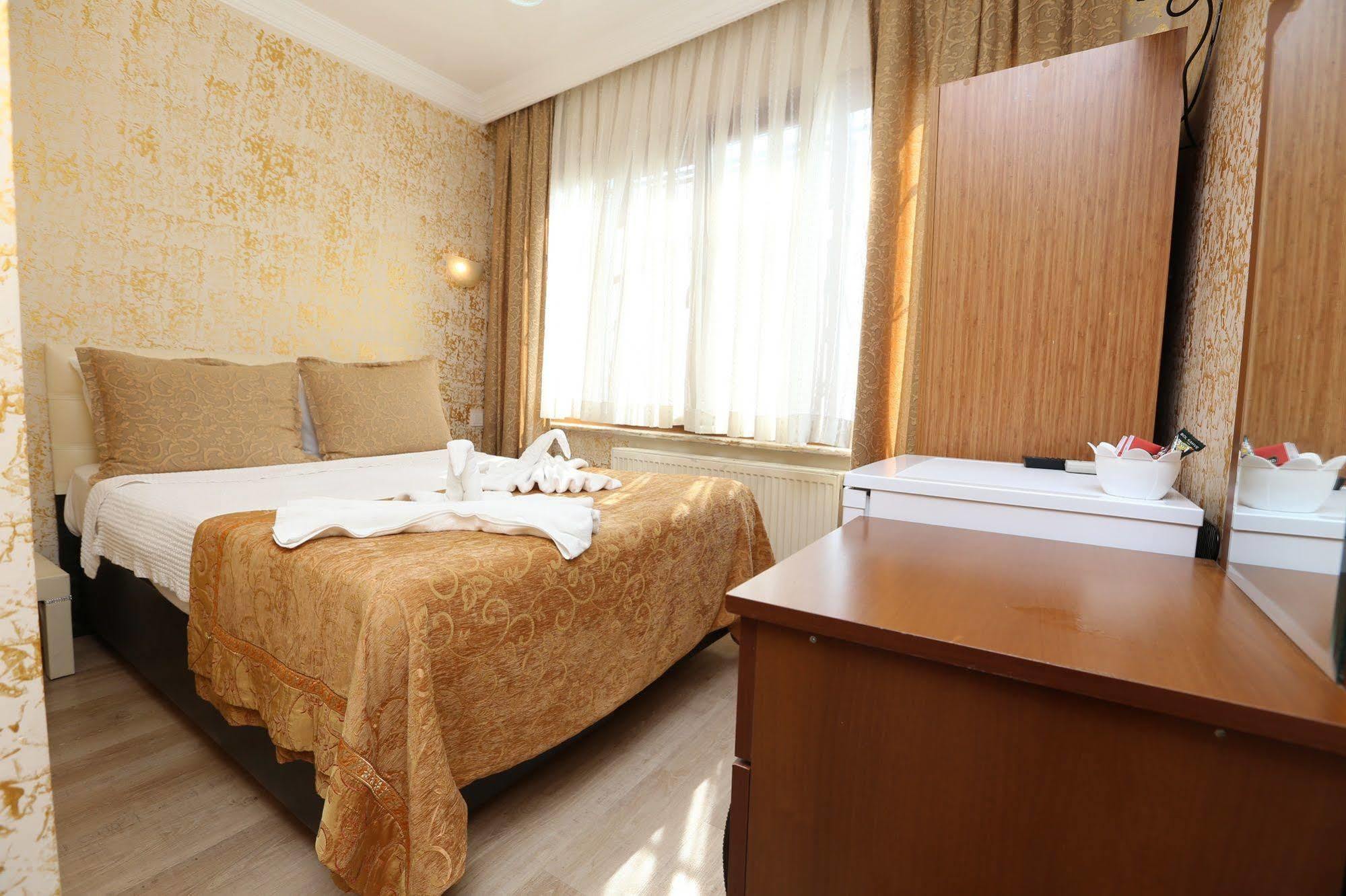 Camelot Apartment อิสตันบูล ภายนอก รูปภาพ