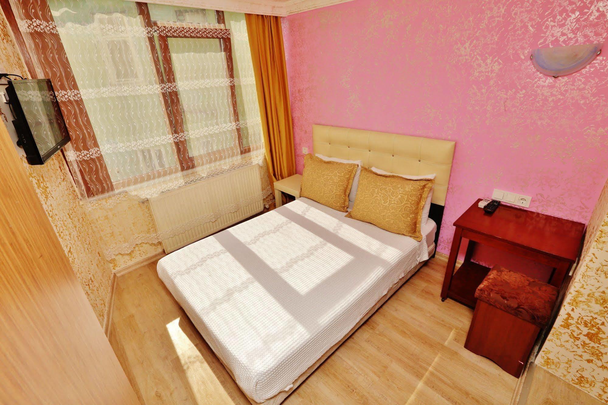 Camelot Apartment อิสตันบูล ภายนอก รูปภาพ