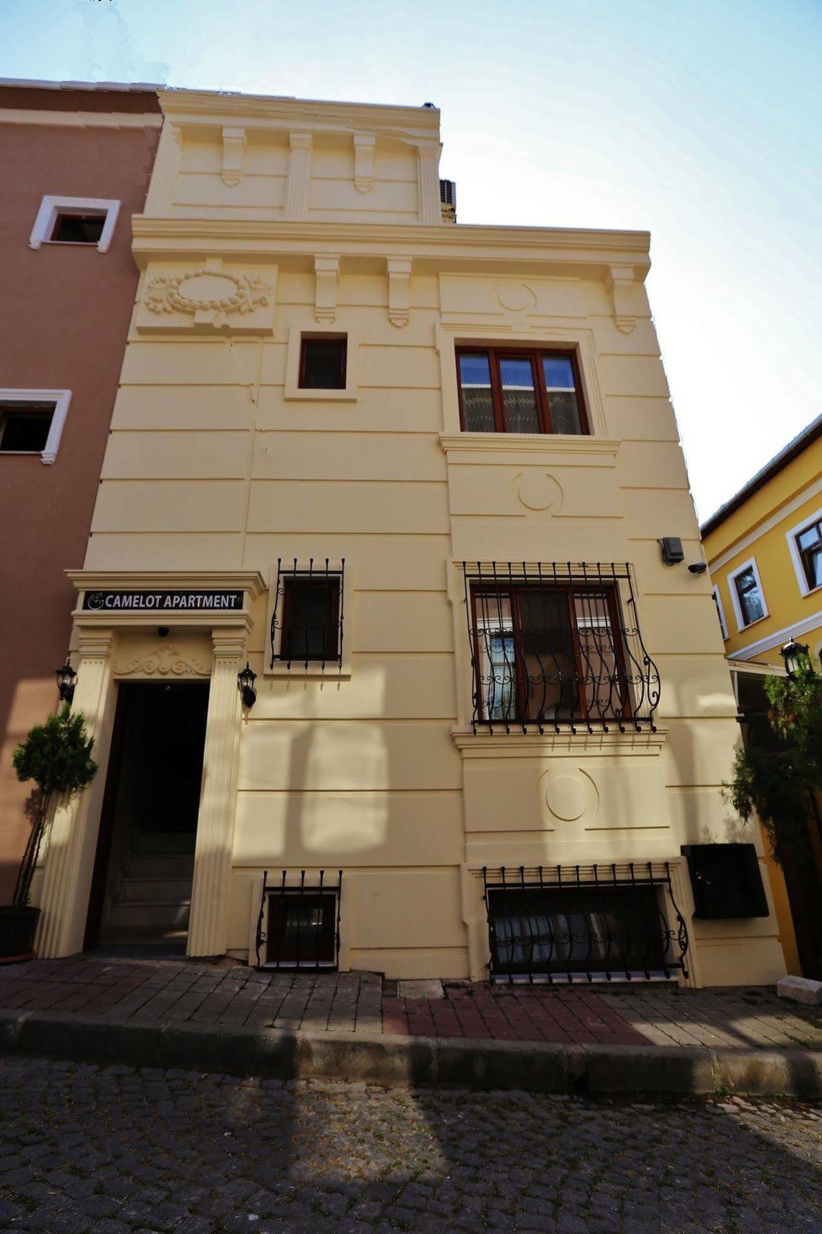 Camelot Apartment อิสตันบูล ภายนอก รูปภาพ